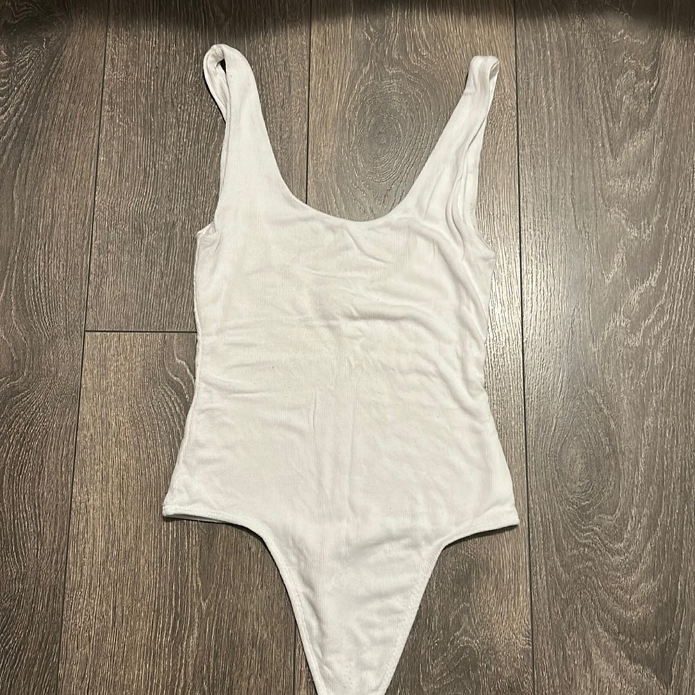 Aritzia bodysuit
